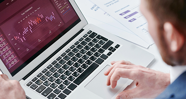 区域人口与客群结构分析